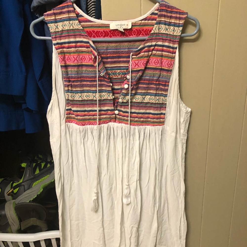 Sleeveless tunic